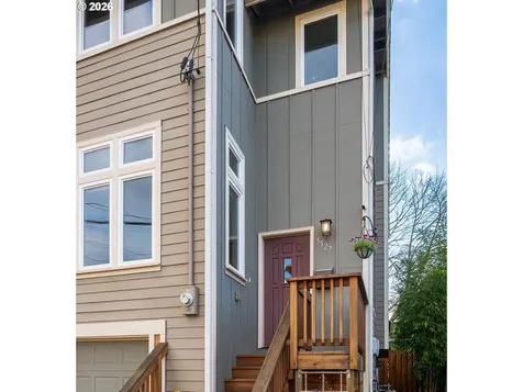 5527 NE 13th Avenue Portland OR 97211