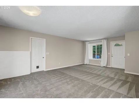 7916 NE 63rd Street Vancouver WA 98662