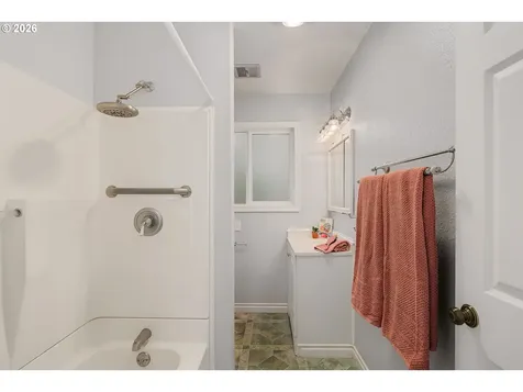 7916 NE 63rd Street Vancouver WA 98662