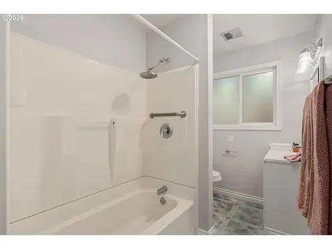 7916 NE 63rd Street Vancouver WA 98662