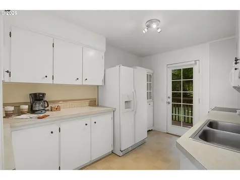 7916 NE 63rd Street Vancouver WA 98662