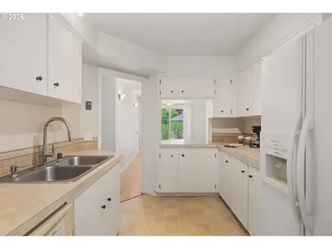 7916 NE 63rd Street Vancouver WA 98662
