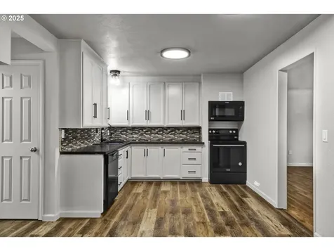 1262 Kalmia Street Junction City OR 97448