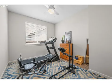 1925 N Ivy Street Canby OR 97013