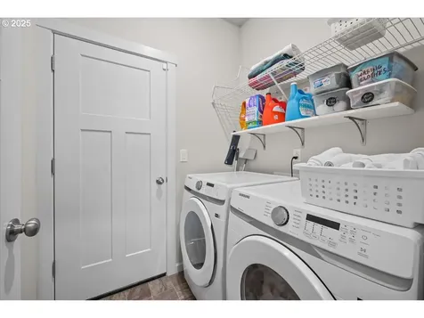1925 N Ivy Street Canby OR 97013