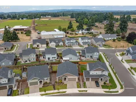 1925 N Ivy Street Canby OR 97013