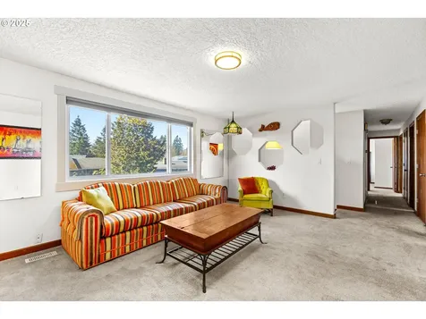13273 Eastborne Drive Oregon City OR 97045