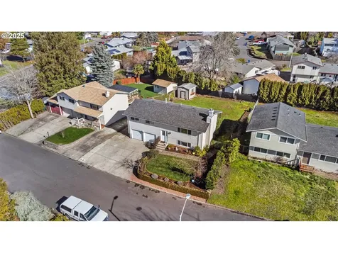 13273 Eastborne Drive Oregon City OR 97045