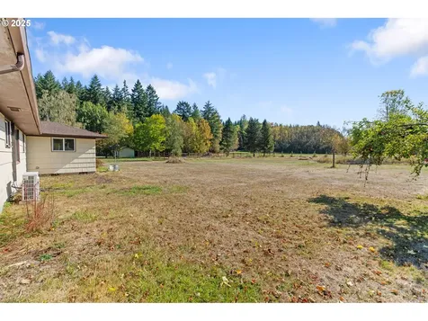 122 Armstrong Road Chehalis WA 98532