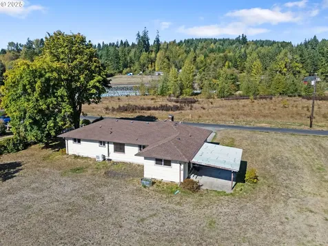 122 Armstrong Road Chehalis WA 98532