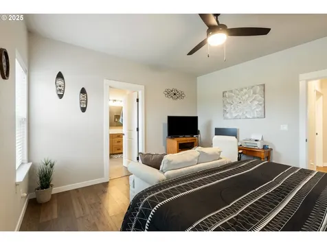 847 Pebble Creek Street Sutherlin OR 97479