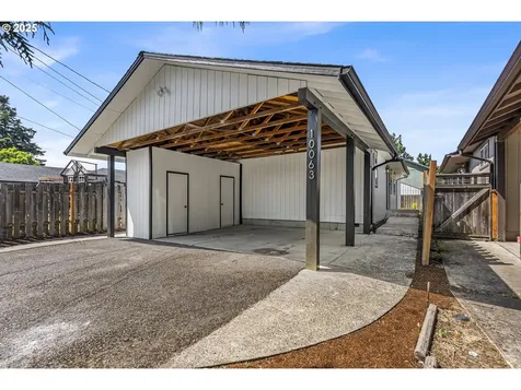 10063 SE Brandeis Street Clackamas OR 97015