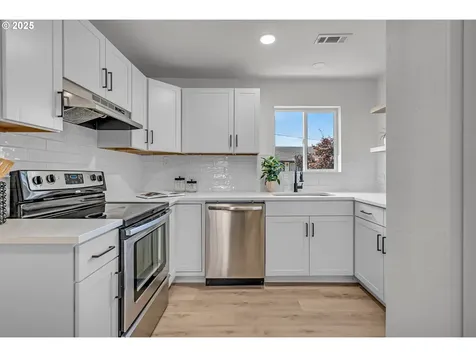 10063 SE Brandeis Street Clackamas OR 97015