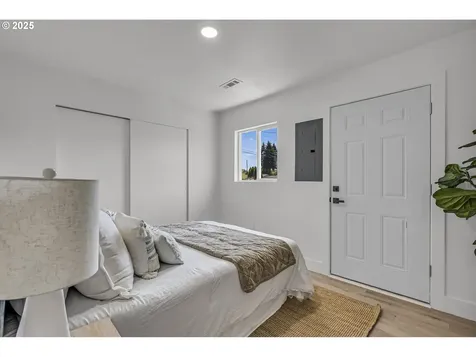 10063 SE Brandeis Street Clackamas OR 97015
