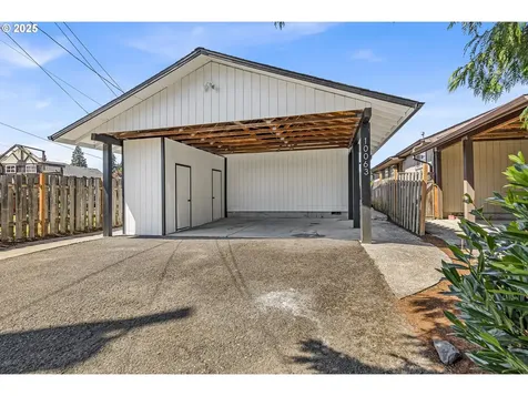 10063 SE Brandeis Street Clackamas OR 97015