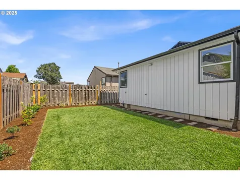 10063 SE Brandeis Street Clackamas OR 97015