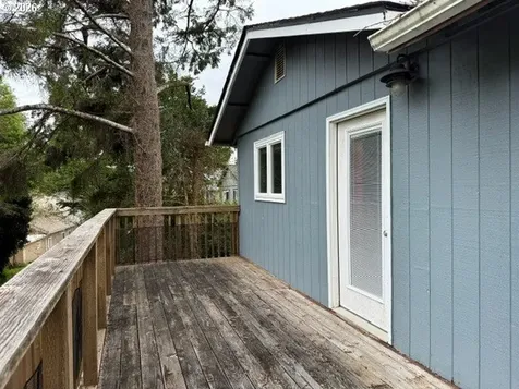 3050 SW Coast Avenue Lincoln City OR 97367