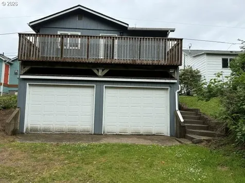 3050 SW Coast Avenue Lincoln City OR 97367