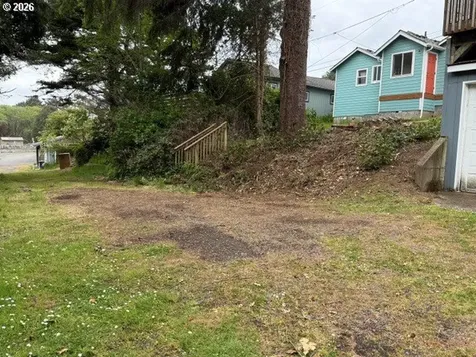 3050 SW Coast Avenue Lincoln City OR 97367