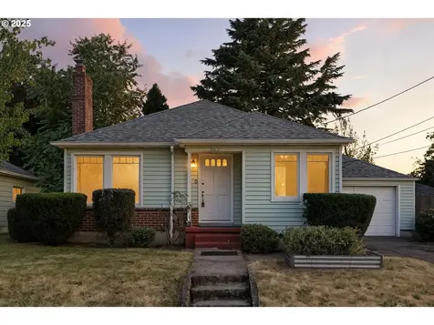 6415 NE 7th Avenue Portland OR 97211