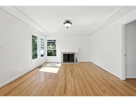 6415 NE 7th Avenue Portland OR 97211
