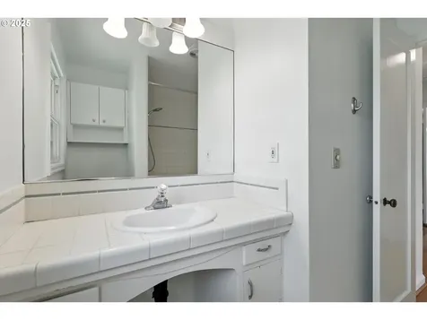 6415 NE 7th Avenue Portland OR 97211