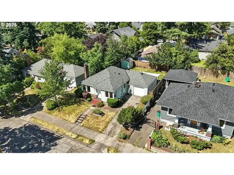6415 NE 7th Avenue Portland OR 97211