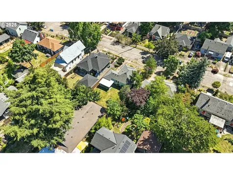 6415 NE 7th Avenue Portland OR 97211