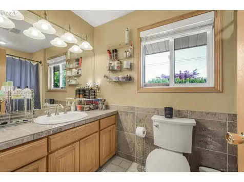 2827 17th Avenue Forest Grove OR 97116