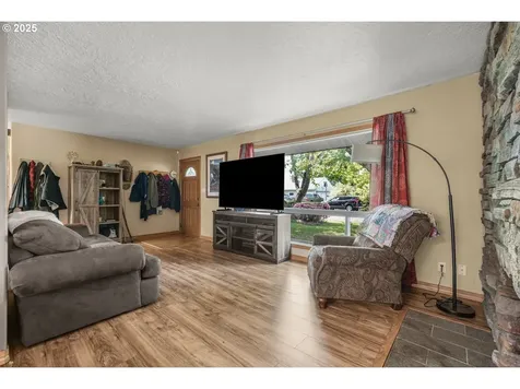 2827 17th Avenue Forest Grove OR 97116