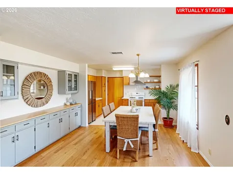 422 Buena Vista Loop Brookings OR 97415