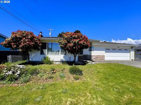 422 Buena Vista Loop Brookings OR 97415