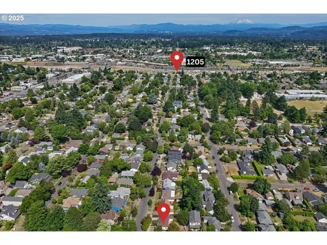 8604 SE Yamhill Street Portland OR 97216