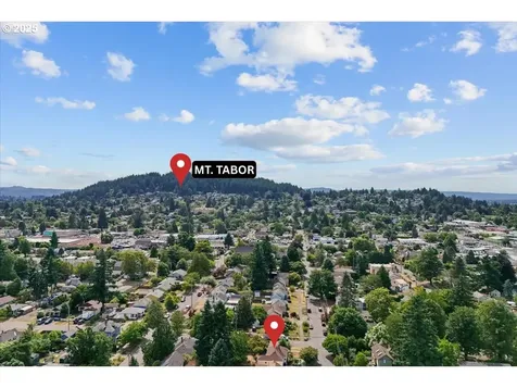 8604 SE Yamhill Street Portland OR 97216