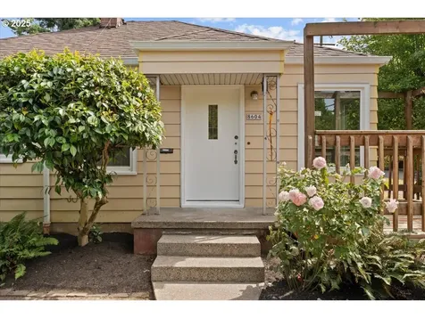 8604 SE Yamhill Street Portland OR 97216