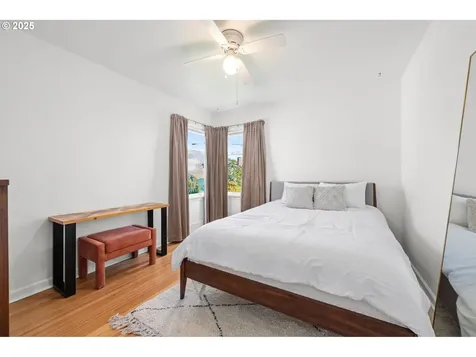 719 6th Street Astoria OR 97103