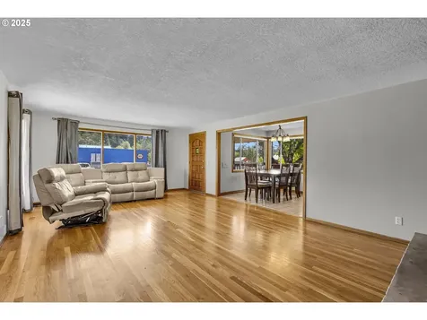 821 Bridge Street Vernonia OR 97064