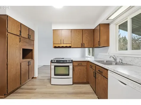 52890 NW 7th Street Scappoose OR 97056