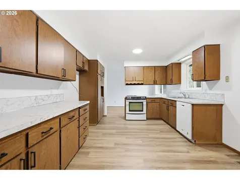 52890 NW 7th Street Scappoose OR 97056