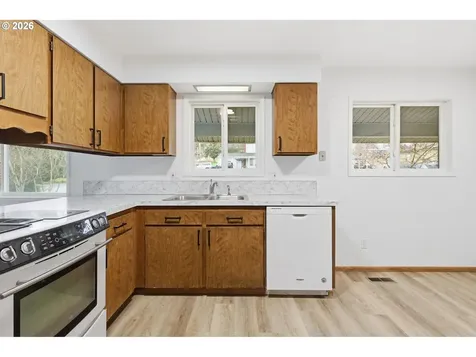 52890 NW 7th Street Scappoose OR 97056