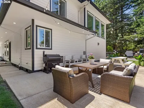 483 SW Cherry Park Road Troutdale OR 97060