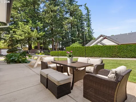 483 SW Cherry Park Road Troutdale OR 97060