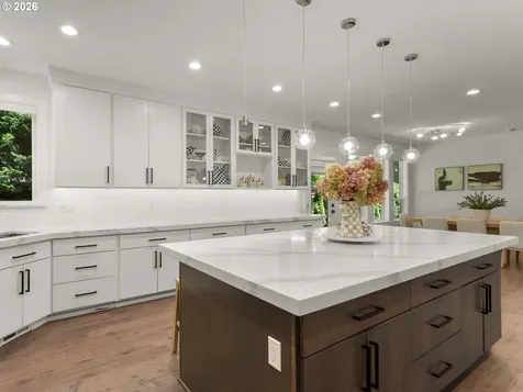 483 SW Cherry Park Road Troutdale OR 97060
