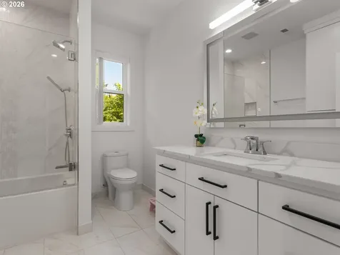 483 SW Cherry Park Road Troutdale OR 97060