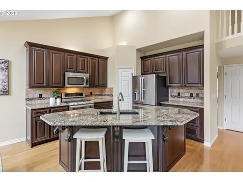 17900 SW Frederick Lane Sherwood OR 97140