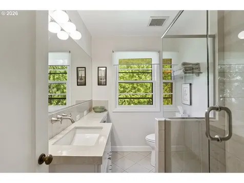 8175 SW Fairway Drive Portland OR 97225