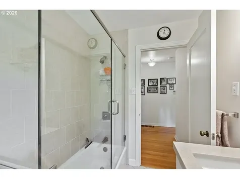 8175 SW Fairway Drive Portland OR 97225