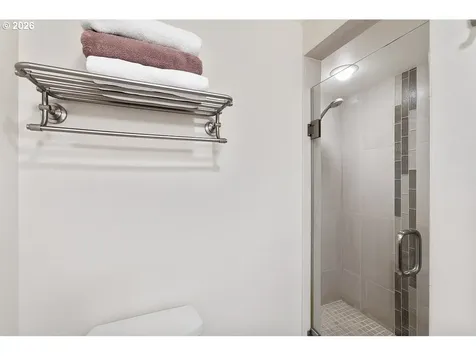 8175 SW Fairway Drive Portland OR 97225