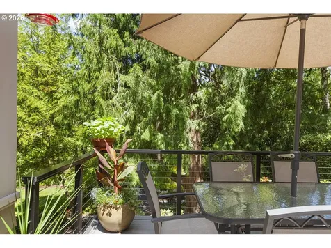 8175 SW Fairway Drive Portland OR 97225
