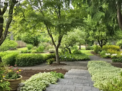 8175 SW Fairway Drive Portland OR 97225